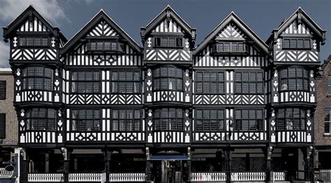 who created tudor architecture.